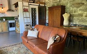 Loft - Casinha à Porta